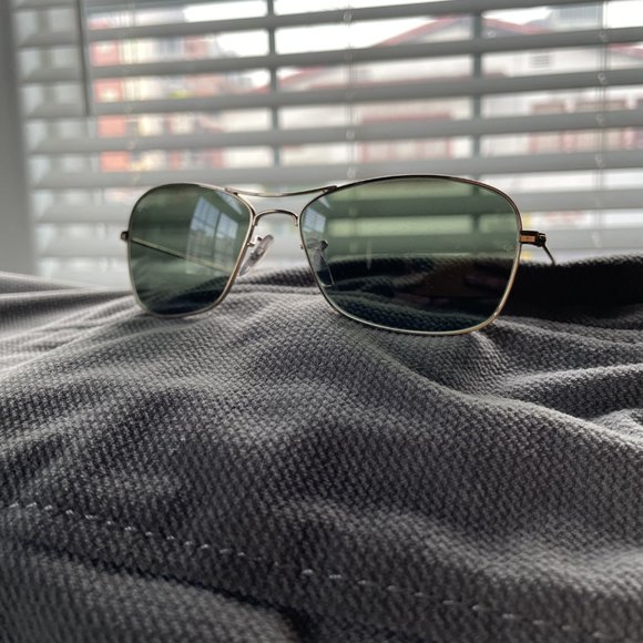 Classic Vintage 90s Ray Bans - Picture 8 of 16
